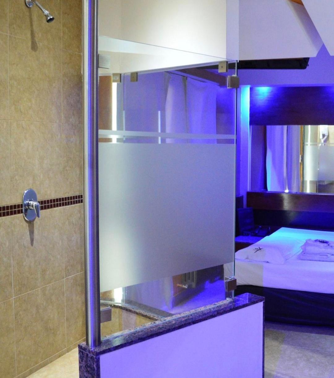 Hotel del amor Nex *